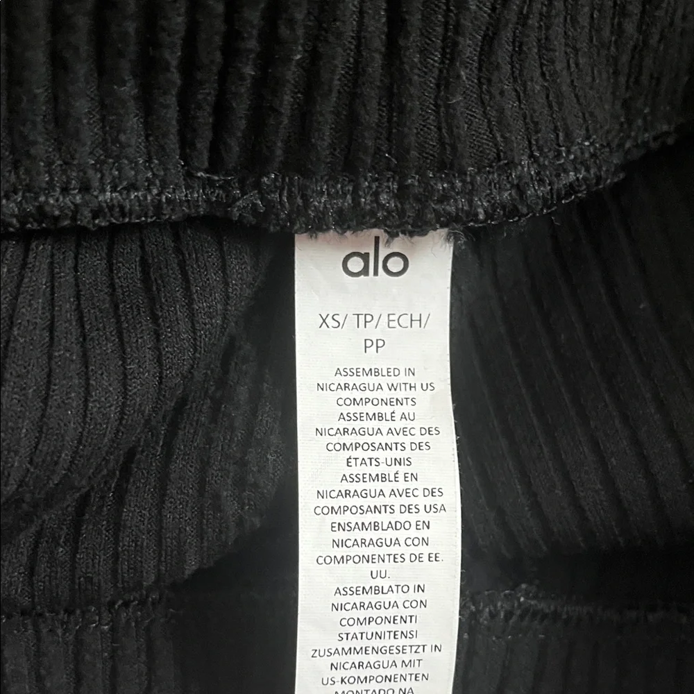 ALO Yoga Black Ribbed Jogger Track Pants